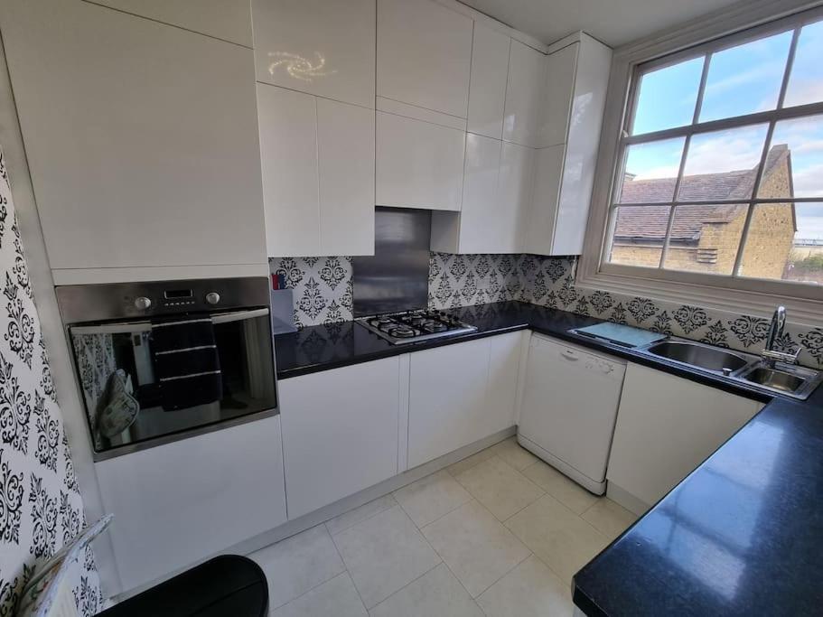 Beautiful Apartment In The Heart Of Rochester Rochester  Eksteriør bilde