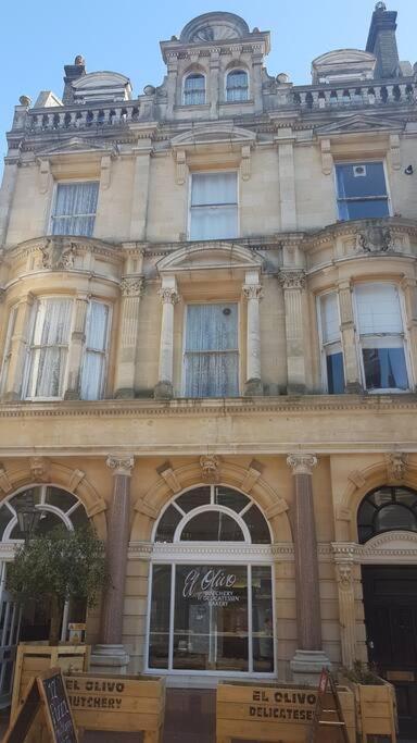 Beautiful Apartment In The Heart Of Rochester Rochester  Eksteriør bilde